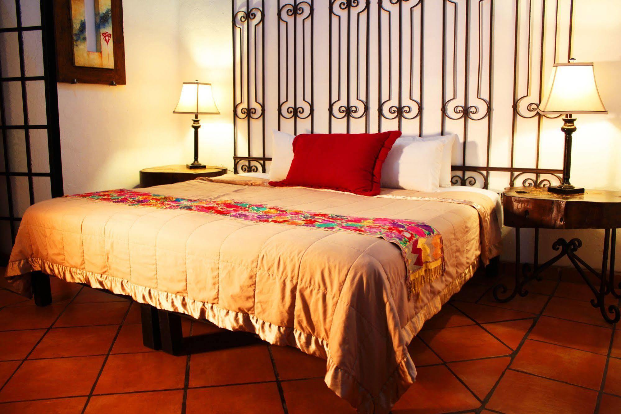 Tlaquepaque Hotel Casa Armonia מראה חיצוני תמונה